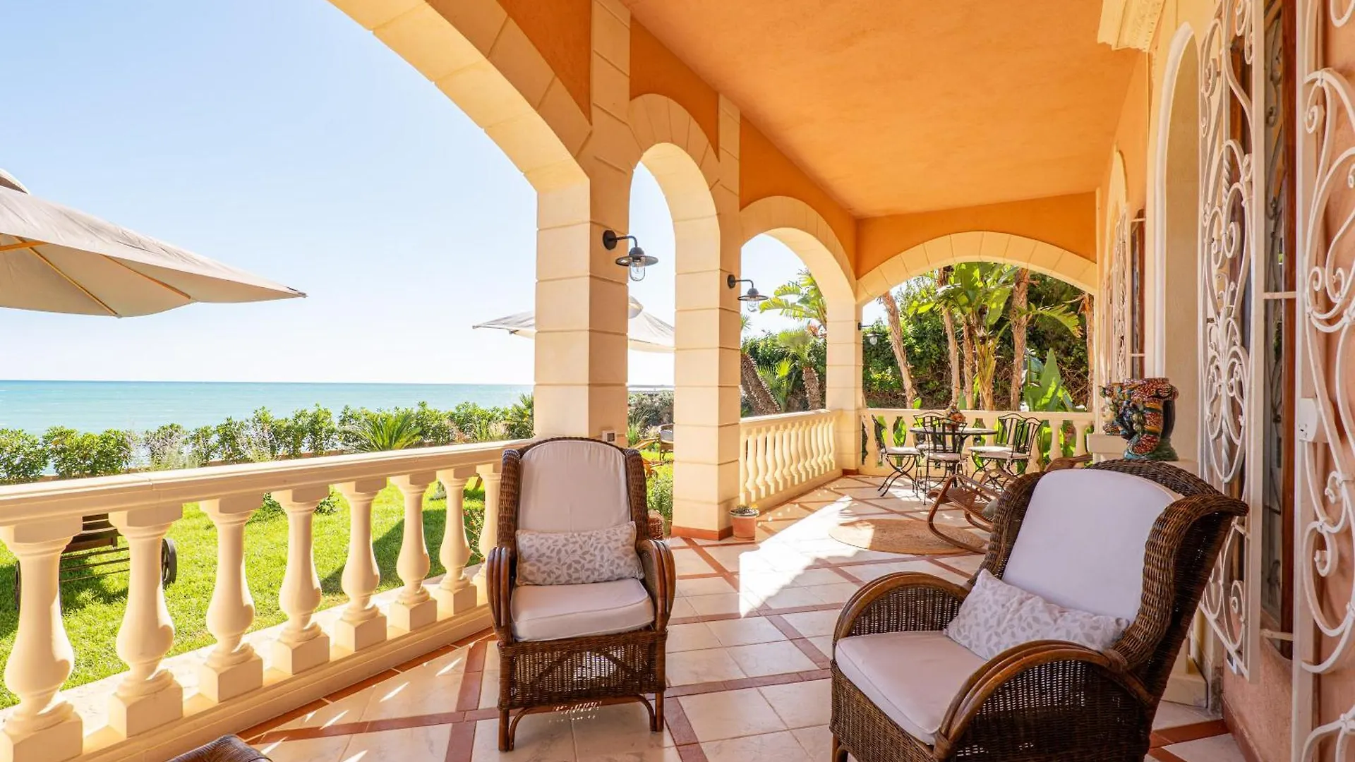 Villa Liberty San Leone Italy