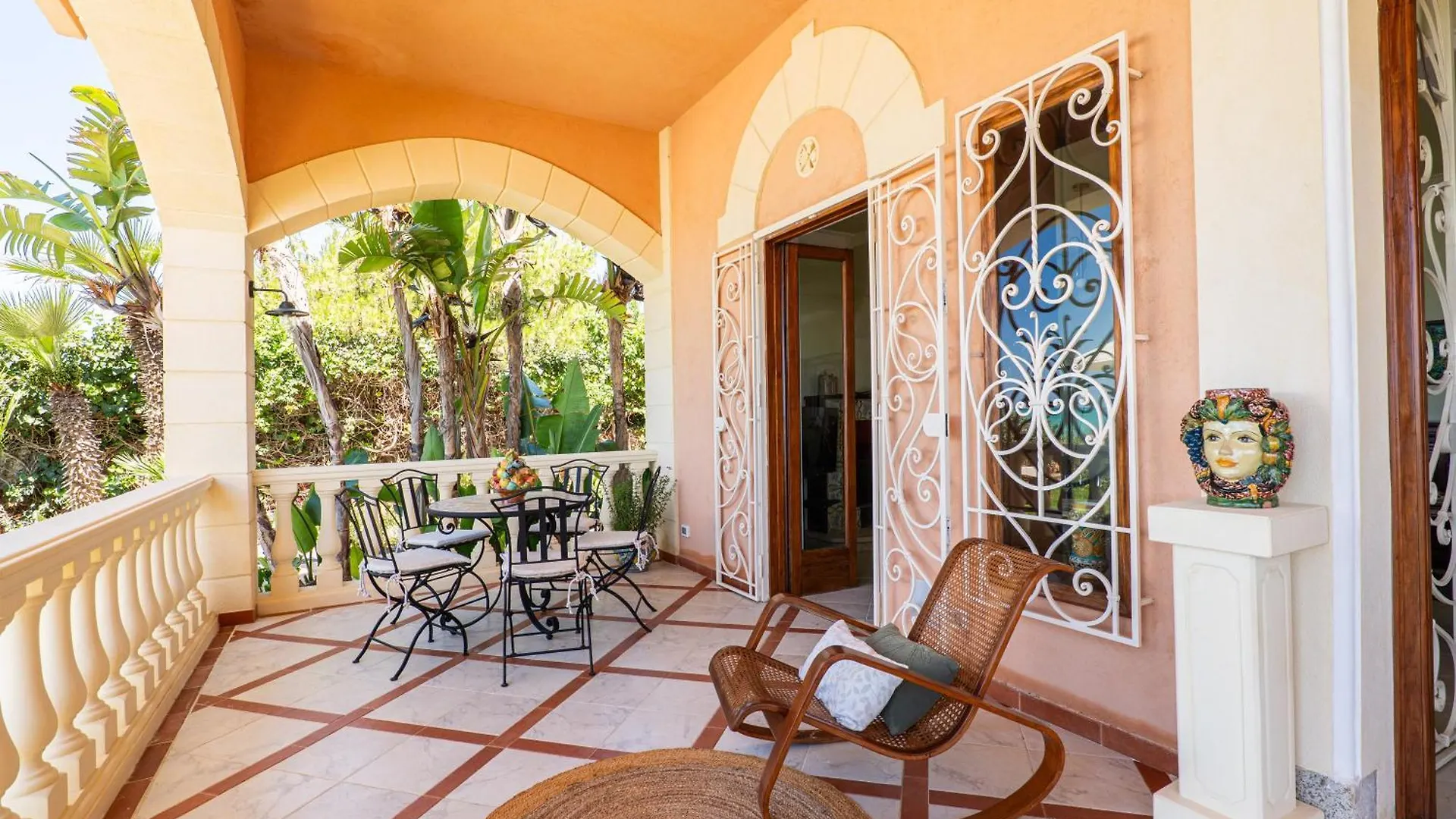 Villa Liberty San Leone